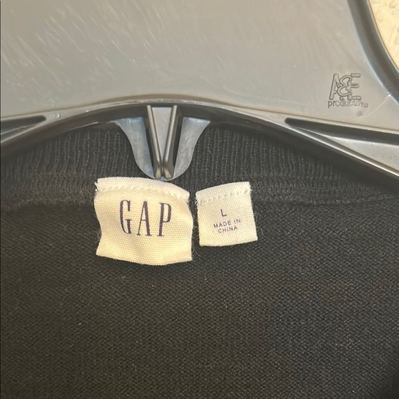 GAP Jet Black Crew Neck Top - Picture 2 of 5